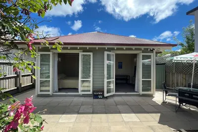 Image de Cosy & new, with yard, near river, in Cbd: CNZhouse