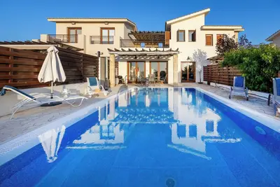 Image de Hg07 Adjacent aux collines d'Aphrodite - Piscine privée, grande terrasse
