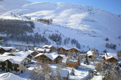 Image de Appartement ski aux pieds au deux alpes dans un quartier calme