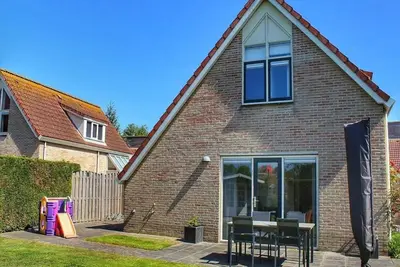 Image de Lovely Bungalow With Garden