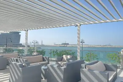 Image de 1bhk Service Apartment Malibu Residences opposite Place Vendome