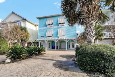 Image de Salty Dog-a block from the beach
