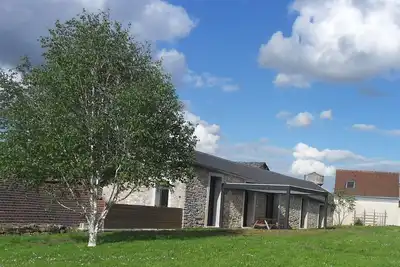 Image de Bâtiment atypique confort moderne pour familles avec enfants ou professionnels
