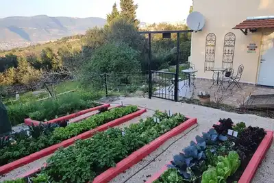 Image de Charming 2-bedroom apartment with WiFi, Ac in quaint Mikhmanim