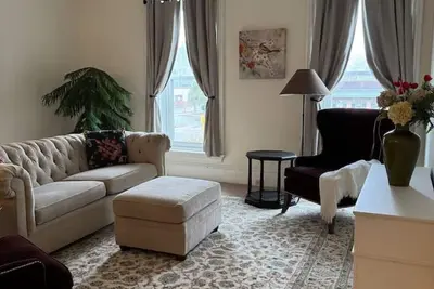 Image de Main St Quiet Luxury Apartment