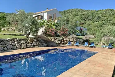 Image de Villa Allegra, une maison de vacances pour 8 personnes avec piscine privée à Gaucin