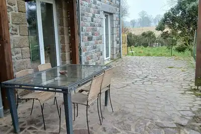 Image de Maison de campagne spacieuse avec nombreux sites touristiques à proximité