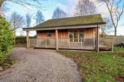 Larch Lodge, pet friendly, character holiday cottage in Penrith