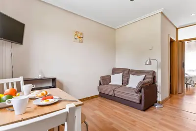 Image de Appartement 'Portiellu 4' avec vue sur les montagnes, terrasse partagée et Wi-Fi
