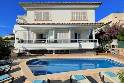 Image de Villa \"Casa Filipinas\" avec piscine privée, Wi-Fi et climatisation