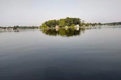 Image de Charming 3-bedroom house in peaceful White Lake Township on Pontiac Lake