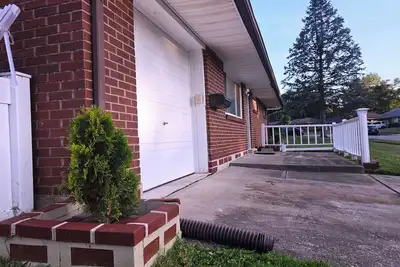 Image de Guest-House # 2- 3 Bedroom house in awesome Reynoldsburg