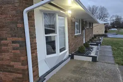 Image de Guest-House #1: Charming 4-bedroom house with Ac and Wi-Fi in Reynoldsburg