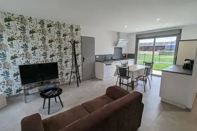 Image de Maison rénovée avec jardin et parking, proche Orléans, animaux acceptés
