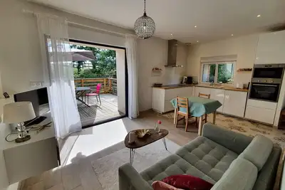 Image de Charmant gîte à la ferme avec terrasse et vue sur la mare