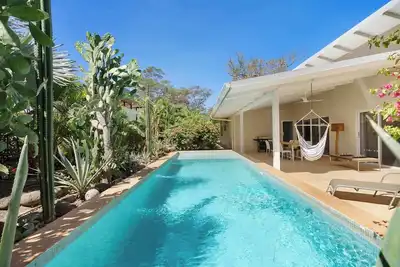 Image de 3-Bd Home with Pool Near Beach