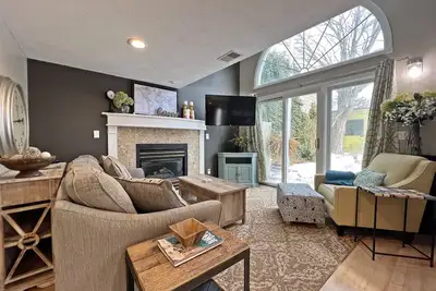 Image de Mason Street Hideaway: Downtown Saugatuck, Dog Friendly, Parking, Fun