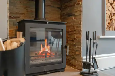 Image de Glenroy Place - sleeps 7 | drive | log burner