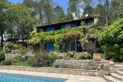 Image de Beautiful, Tastefully Restored, Centuries Old Silk Farm With Pool