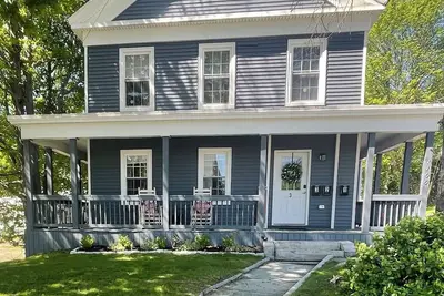 Image de New England Charm & Easy City Access Recently Renovated Apt in Leicester