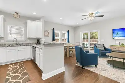 Image de Luxury 3 Br 2 Ba near charming downtown Summerville, for retreats and getaways