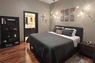 Image de Modern 3000sf 3-bedroom loft in historic Downtown Fort Scott