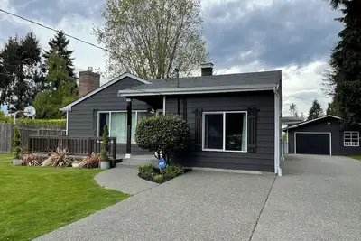 Image de Beautiful, relaxing 3-bedroom house with a private large yard