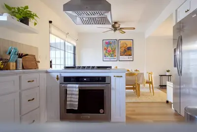 Image de Stylish 4br 30 days+ Central To All of La and Oc
