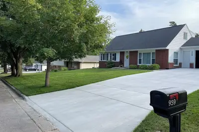 Image de Nfl Draft 2025: Cute Home w\/ 3 Bedrooms, 2. 5 Bathrooms, & Hot Tub By Lambeau