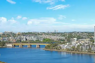 Image de Deluxe 3b2b apartment with waterfront and convenient facilities