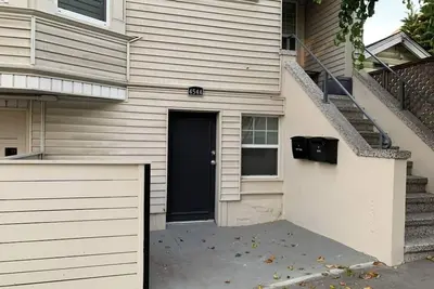 Image de 530 Sf Cozy cable car style studio in charming Bernal HeightsSan Francisco