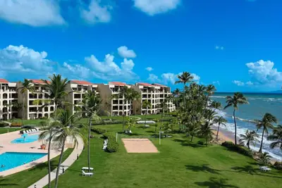 Charming 2-Br apartment for 6 with Ac, WiFi in beautiful Humacao