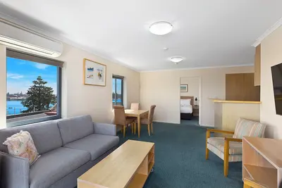 Image de The Entrance Waterfront Apartment 425