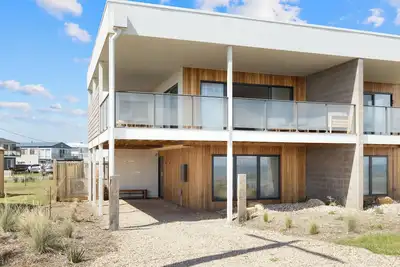 Image de Absolute sea frontage with inspiring views