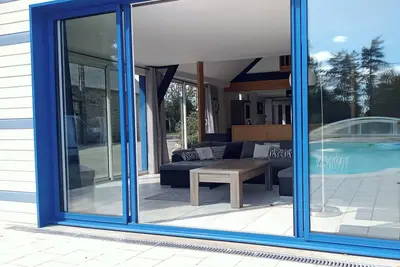 Image de Grand gîte 6 chambres proche de Rennes, 2sdb, 3wc, piscine chauffée, étang 10p