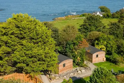 Image de Rowan - a pod that sleeps 4 guests in 2 bedrooms