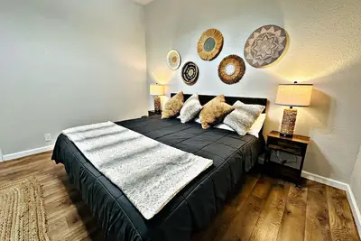 Image de Classy 2br/1. 5ba Downtown Sacramento