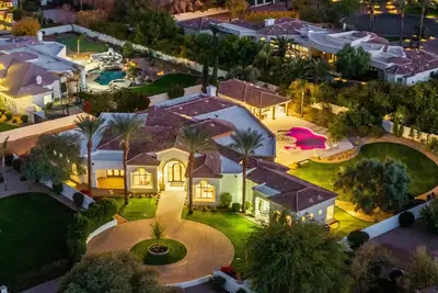 Image de $6m Pv Estate|Casita|Camelback View|Sleeps 16