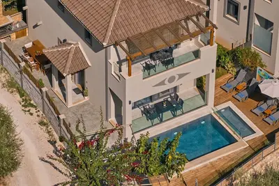 Image de Villa with Private Pool - Azor Villas - Villa 2