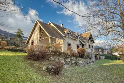 Image de #Hp | La maison des Lilas 🫐| Grande maison familiale, 12 couchages, jardin
