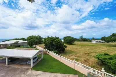 Image de Welcome to your Private Gated Oasis Near The Beach 1