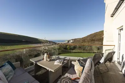 Image de 7 Whitehouse invites six guests to enjoy a slice of Cornish paradise