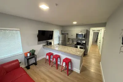 Image de Perfect Central Last Minute Stay!