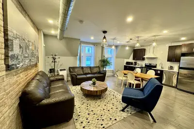 Image de Lovely 3bd Condo Right Center of Dt Mtl