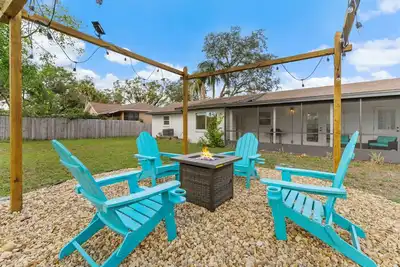 Image de Riverfront Oasis: Fire Pit, Foosball & Bbq Grill