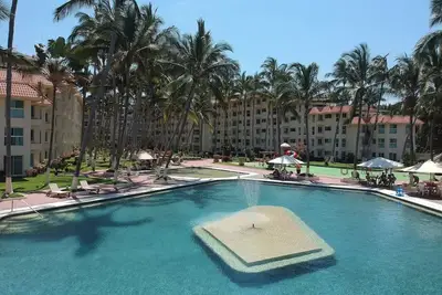 Image de 2 Bdr Apartment in Hotel + Beach + Swimming Pool