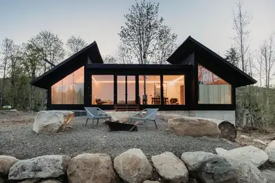 Image de FrançaisMaple Falls Cabin - Le refuge de Kulshan