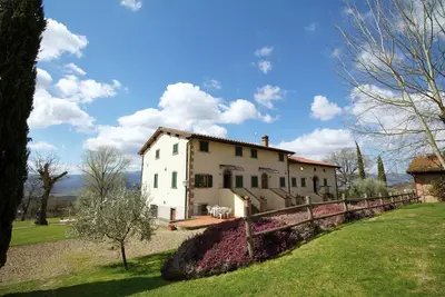 Appartement confortable à Poppi avec terrasse