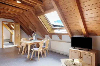 Image de Appartement 'Großzügiges Rehblick 75qm' avec jardin partagé