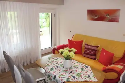 Image de Appartement \"3\" avec terrasse privée, jardin partagé et Wi-Fi